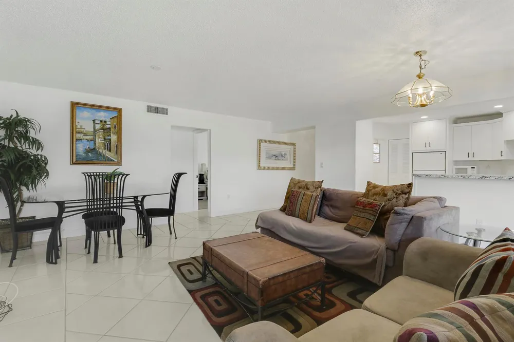 7 GREENWAY Village #202 Royal Palm Beach, FL 33411