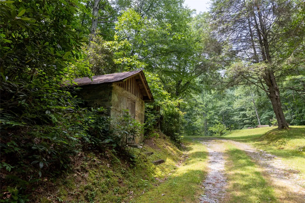 TBD Aimless Hill Road Glenville, NC 28736
