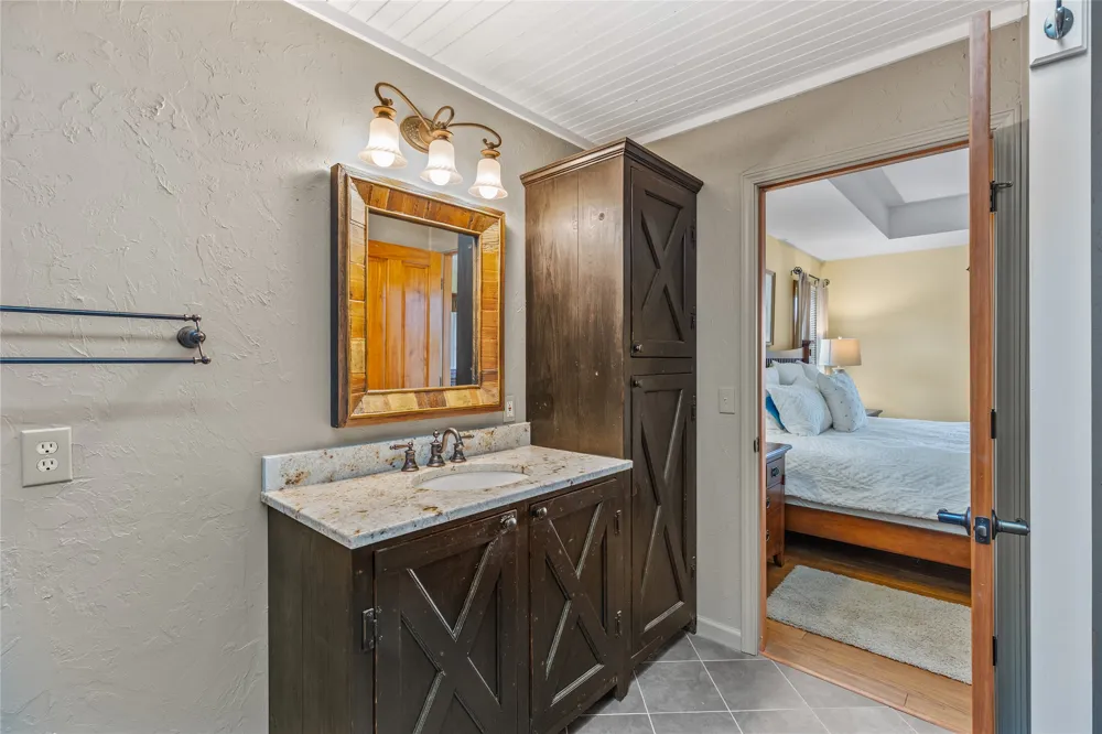 129 Wisteria Way Glenville, NC 28736