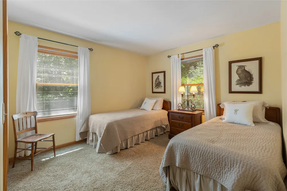 129 Wisteria Way Glenville, NC 28736