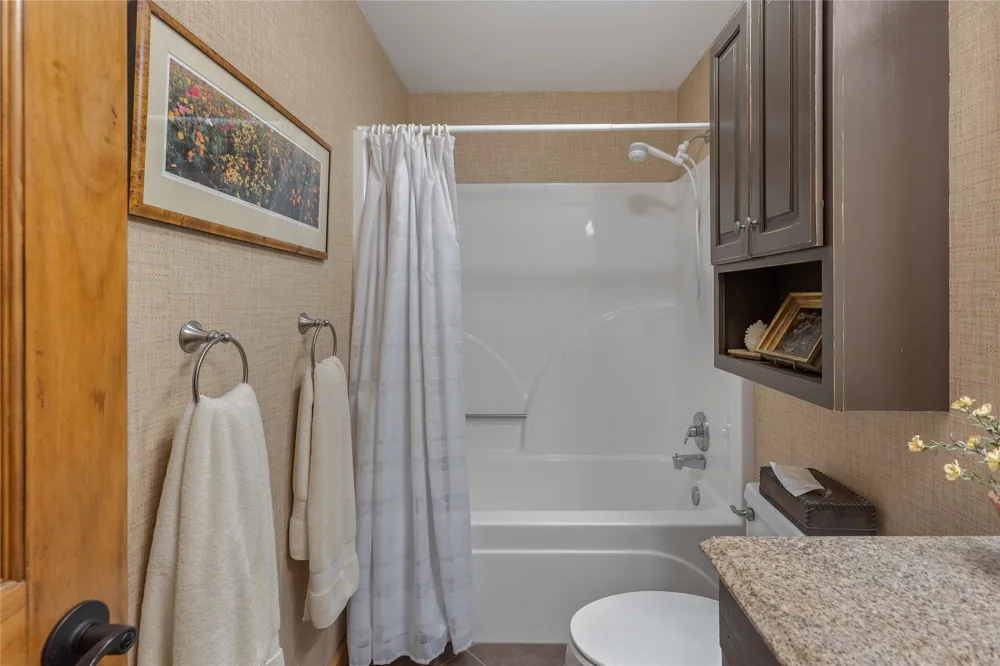 129 Wisteria Way Glenville, NC 28736