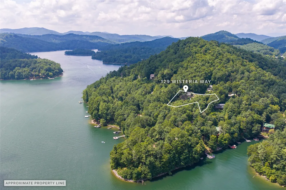 129 Wisteria Way Glenville, NC 28736