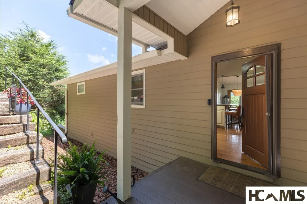 129 Wisteria Way Glenville, NC 28736