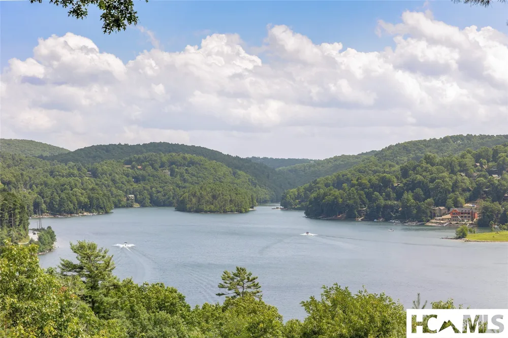 129 Wisteria Way Glenville, NC 28736