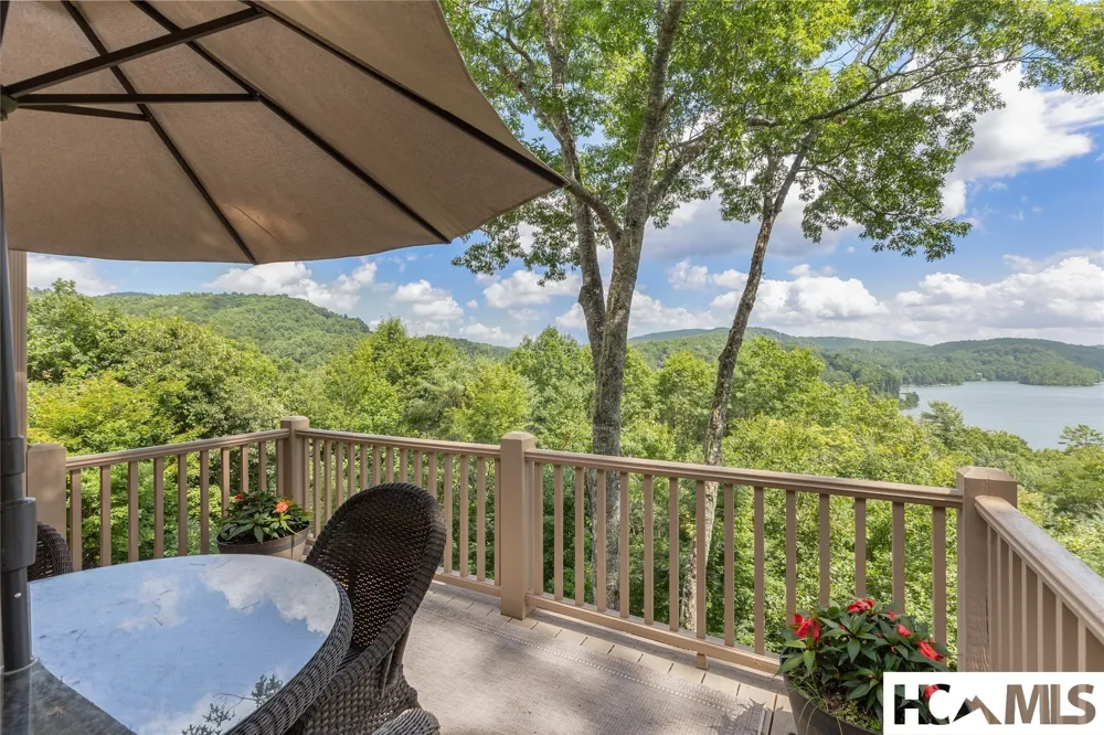 129 Wisteria Way Glenville, NC 28736