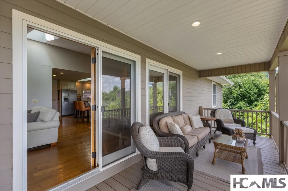 129 Wisteria Way Glenville, NC 28736