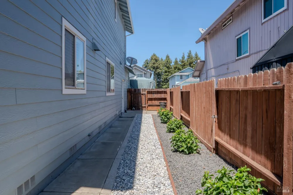 348 Samantha Place Vacaville, CA 95687