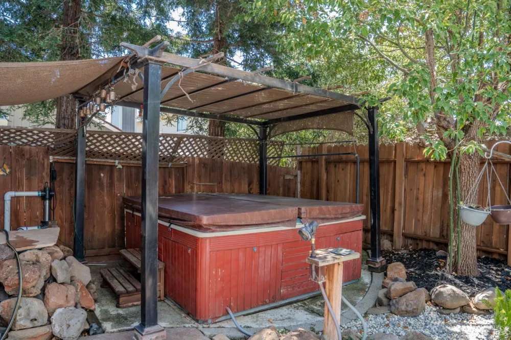348 Samantha Place Vacaville, CA 95687