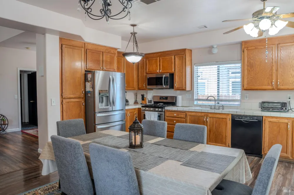 348 Samantha Place Vacaville, CA 95687
