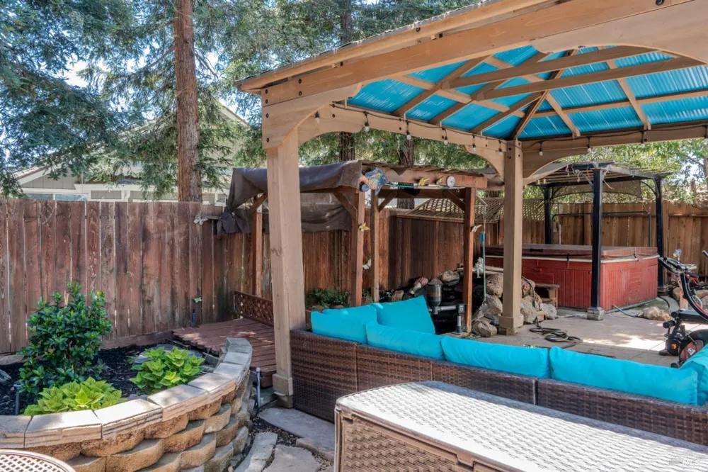 348 Samantha Place Vacaville, CA 95687