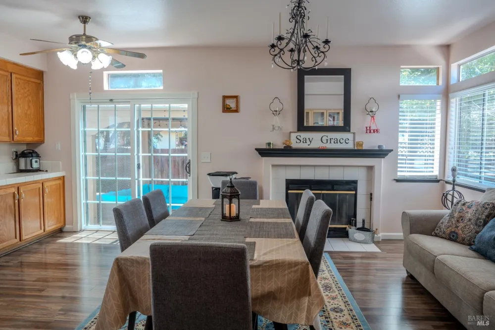 348 Samantha Place Vacaville, CA 95687