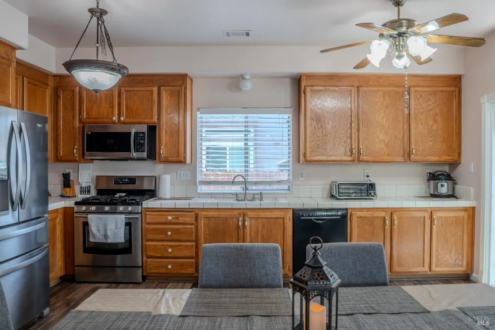 348 Samantha Place Vacaville, CA 95687