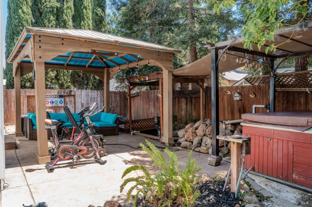 348 Samantha Place Vacaville, CA 95687