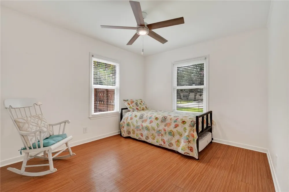 1902 Glass Avenue Rockport, TX 78382