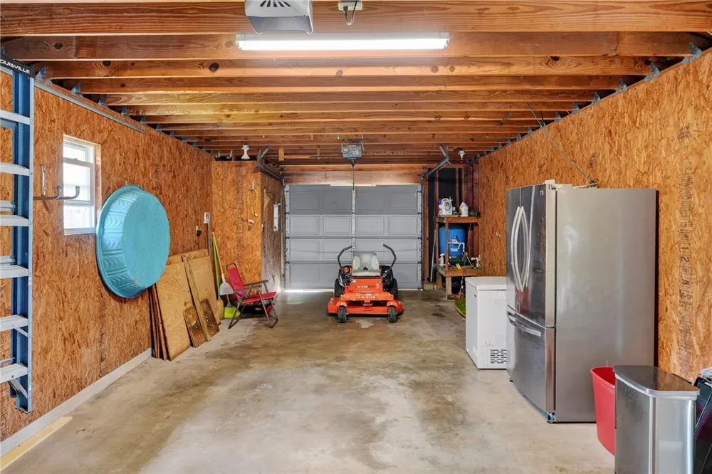 1902 Glass Avenue Rockport, TX 78382