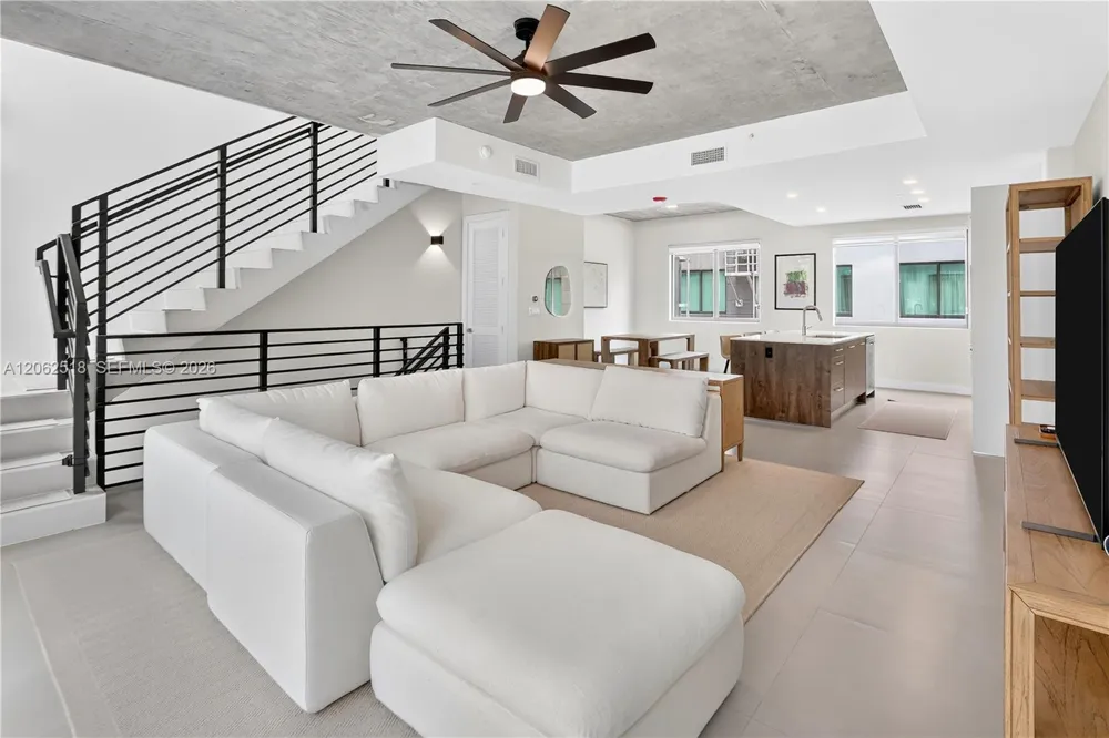 916 NE 4th St Fort Lauderdale, FL 33301