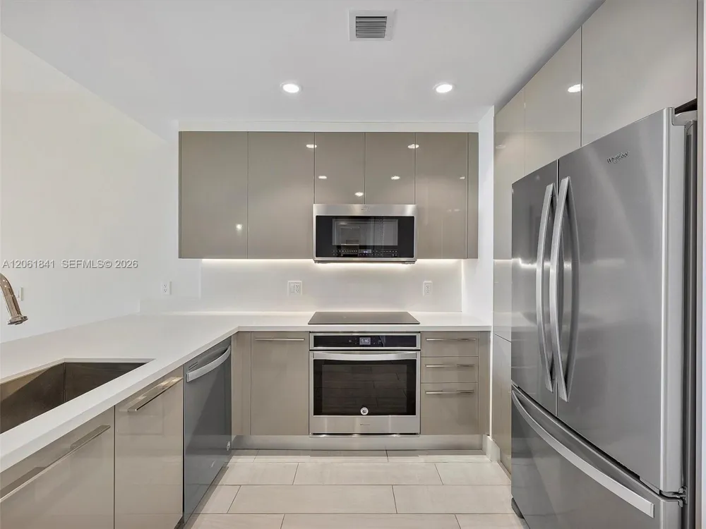 2000 Metropica Way #502 Sunrise, FL 33323