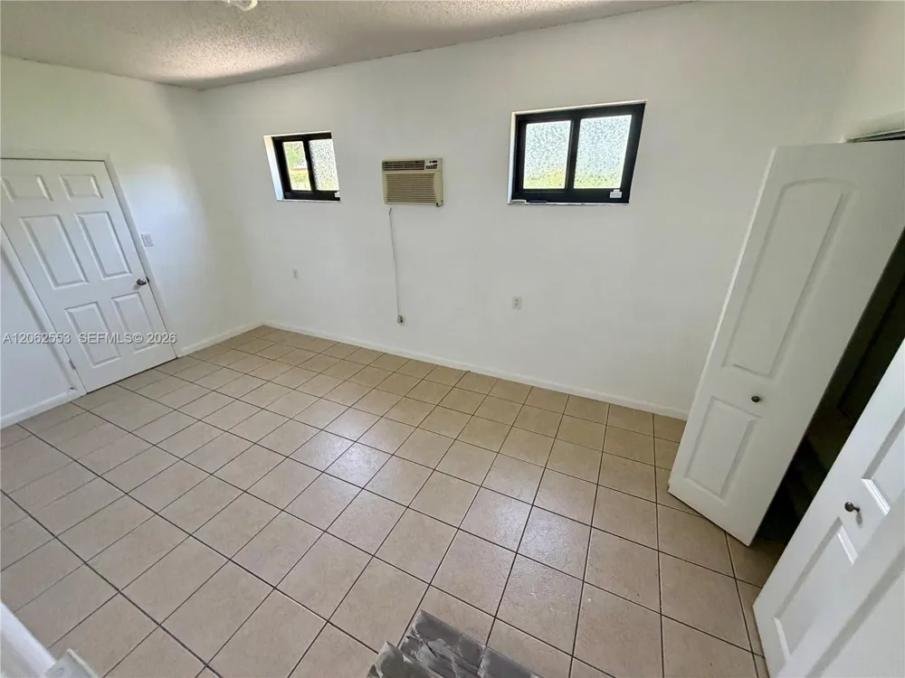 3310 SW 92nd Pl #N/A Miami, FL 33165