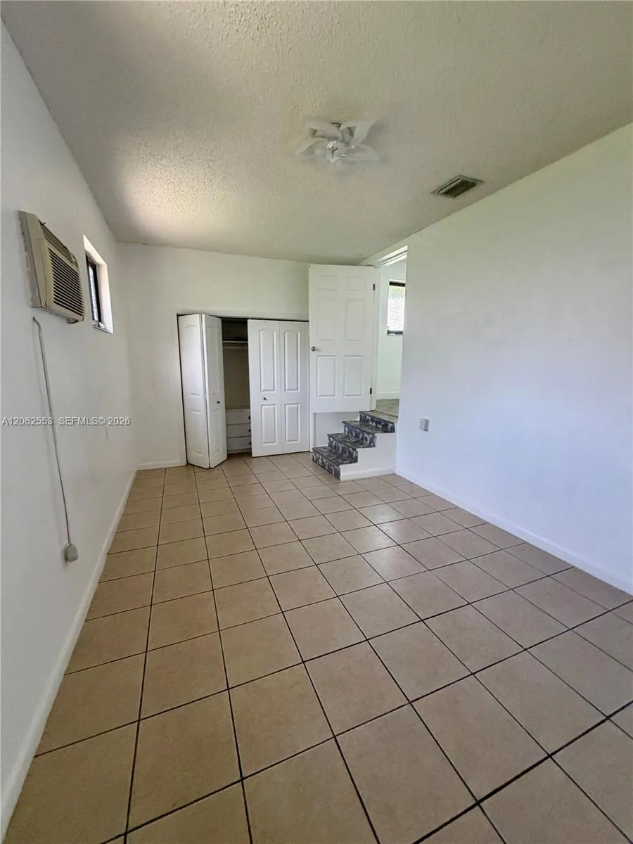 3310 SW 92nd Pl #N/A Miami, FL 33165