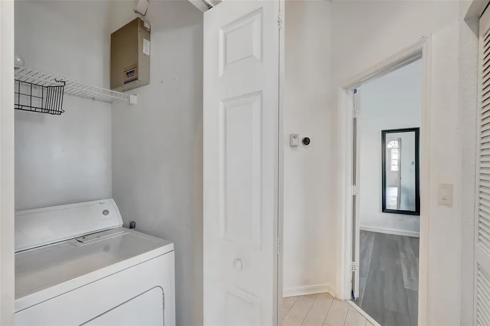 4941 BONSAI CIRCLE #209 Palm Beach Gardens, FL 33418