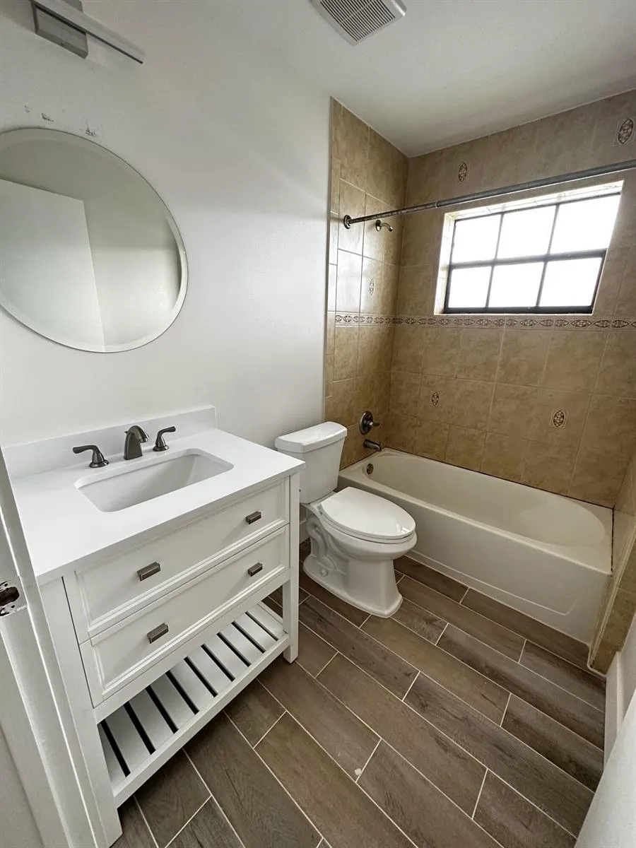 4326 Woodstock Drive #C West Palm Beach, FL 33409