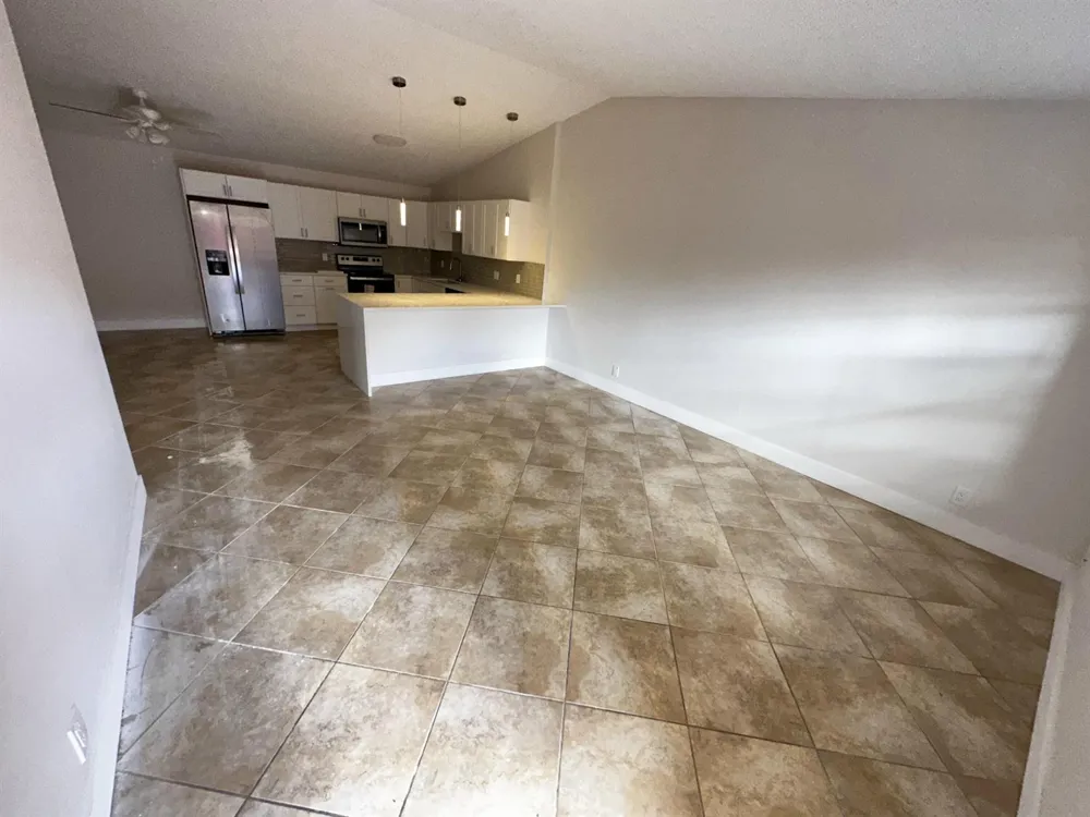 4326 Woodstock Drive #C West Palm Beach, FL 33409