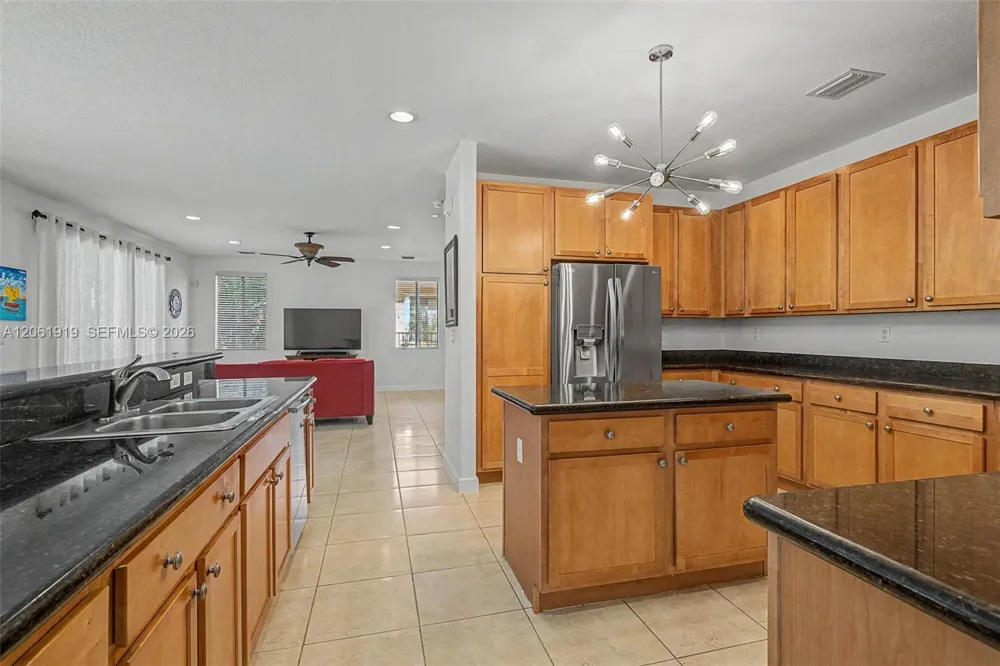 7926 SW 195th Ter Cutler Bay, FL 33157