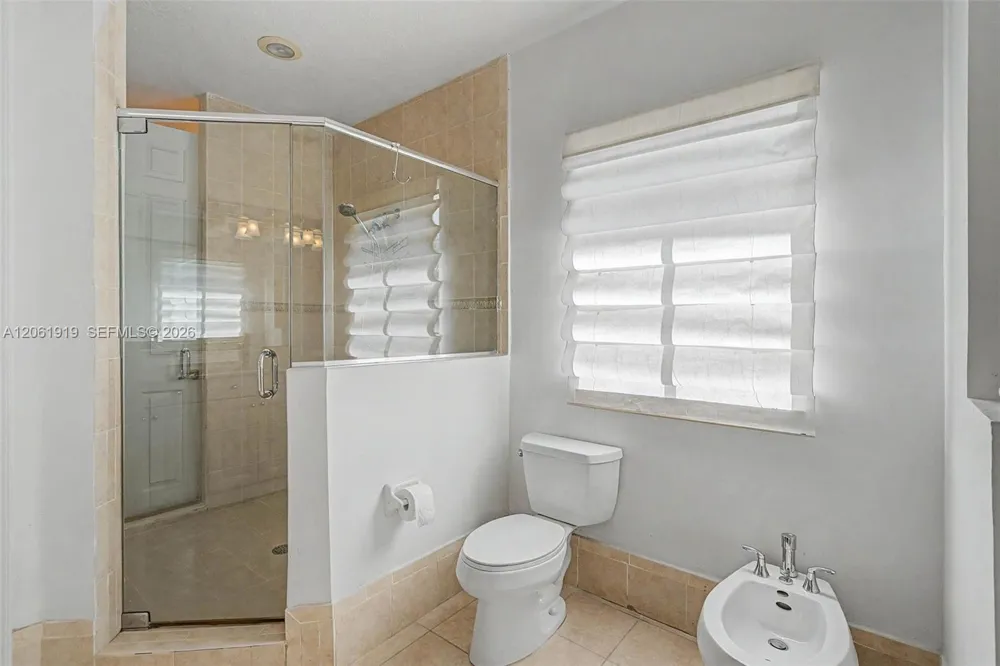 7926 SW 195th Ter Cutler Bay, FL 33157
