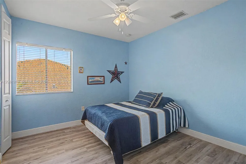 7926 SW 195th Ter Cutler Bay, FL 33157