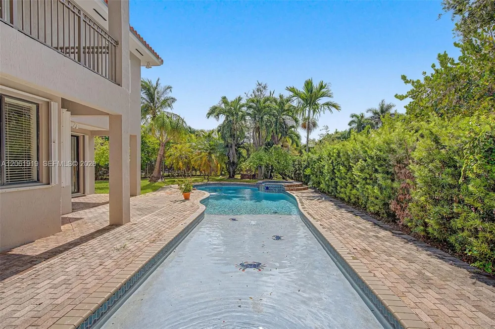 7926 SW 195th Ter Cutler Bay, FL 33157