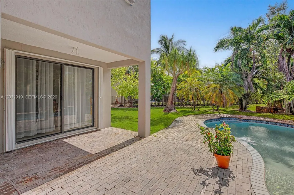 7926 SW 195th Ter Cutler Bay, FL 33157