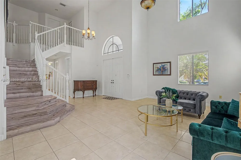 7926 SW 195th Ter Cutler Bay, FL 33157