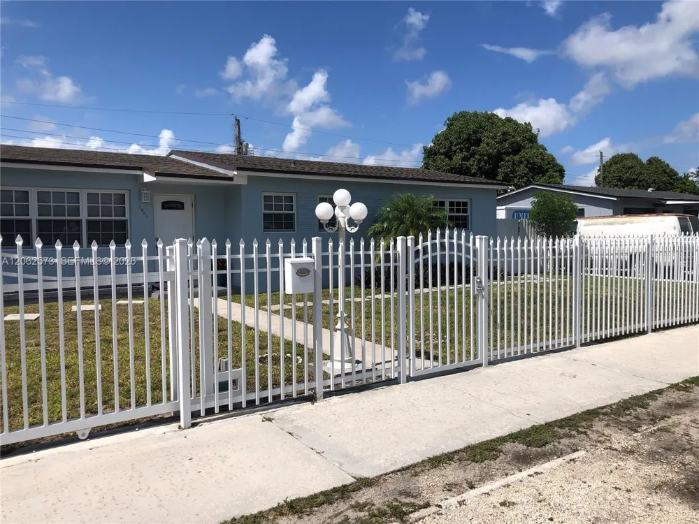 3061 NW 87th Ter Miami, FL 33147