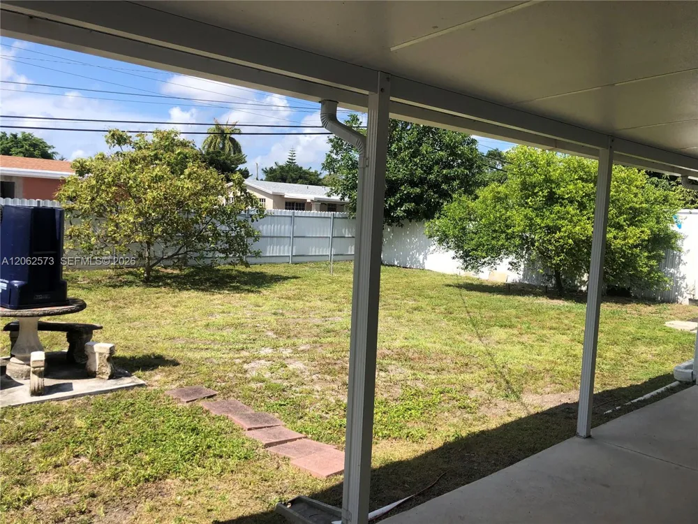 3061 NW 87th Ter Miami, FL 33147