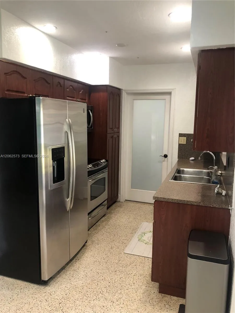 3061 NW 87th Ter Miami, FL 33147