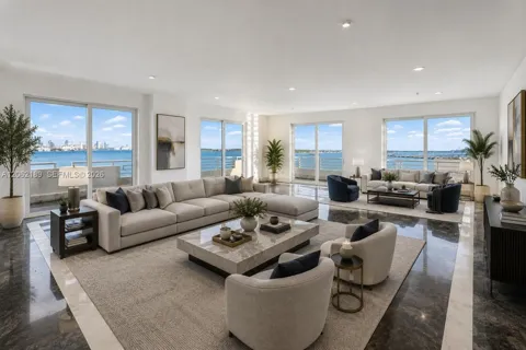 1402 Brickell Bay Dr #1601