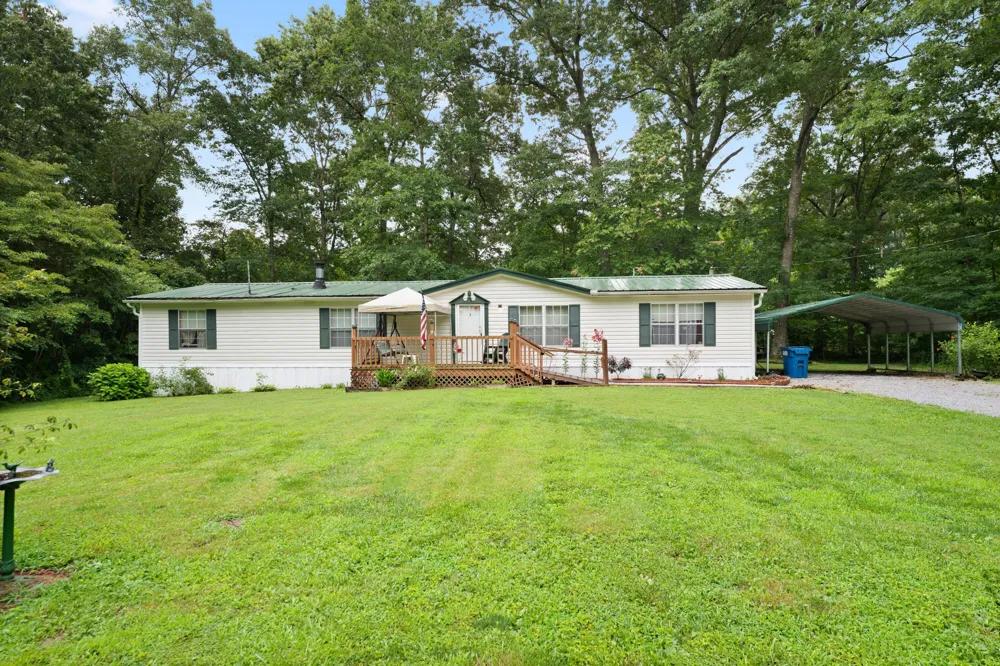 1110 Gray Fox Drive Crossville, TN 38571