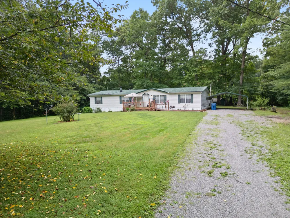 1110 Gray Fox Drive Crossville, TN 38571