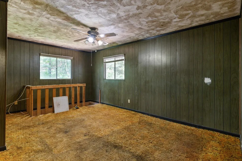 16211 Lakewood Drive Sale Creek, TN 37373