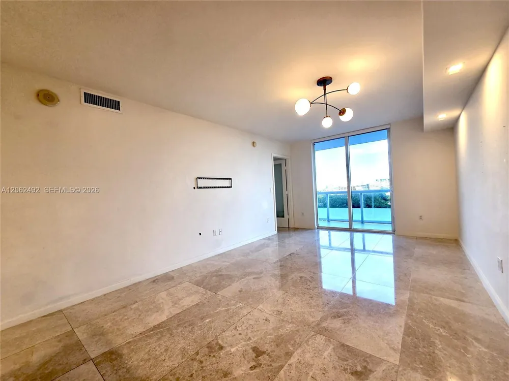 50 Biscayne Blvd #804 Miami, FL 33132