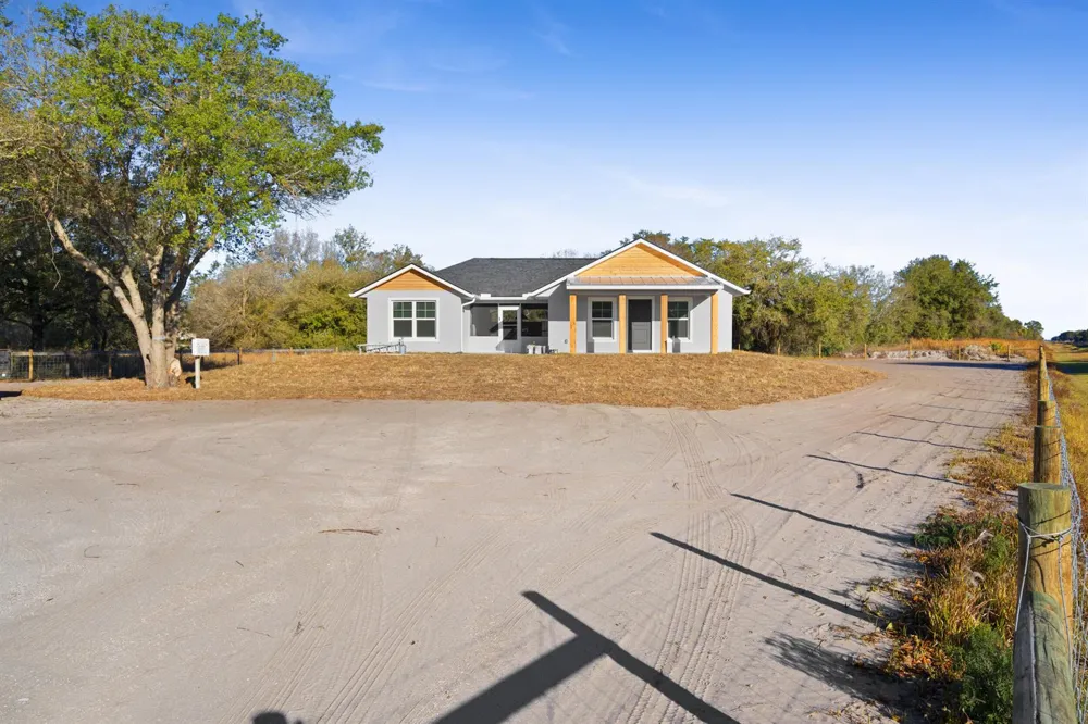 20806 NW 274th Street Okeechobee, FL 34972
