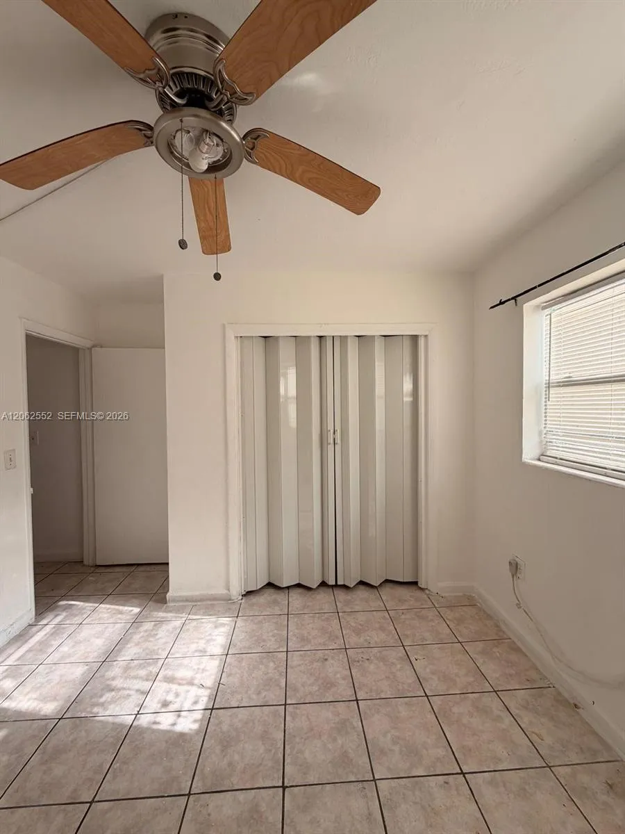 2441 NW 13th St #78 Miami, FL 33125
