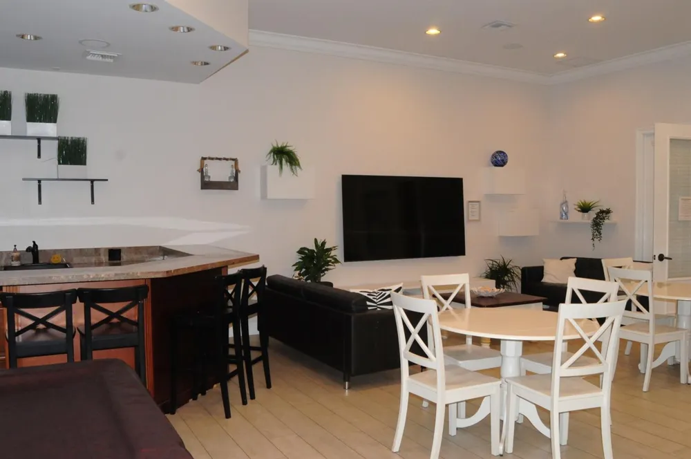 11685 W Atlantic Boulevard #923 Coral Springs, FL 33071