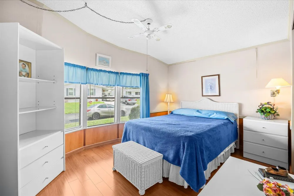 484 TROPICAL ISLES CIRCLE #D-32 Fort Pierce, FL 34982