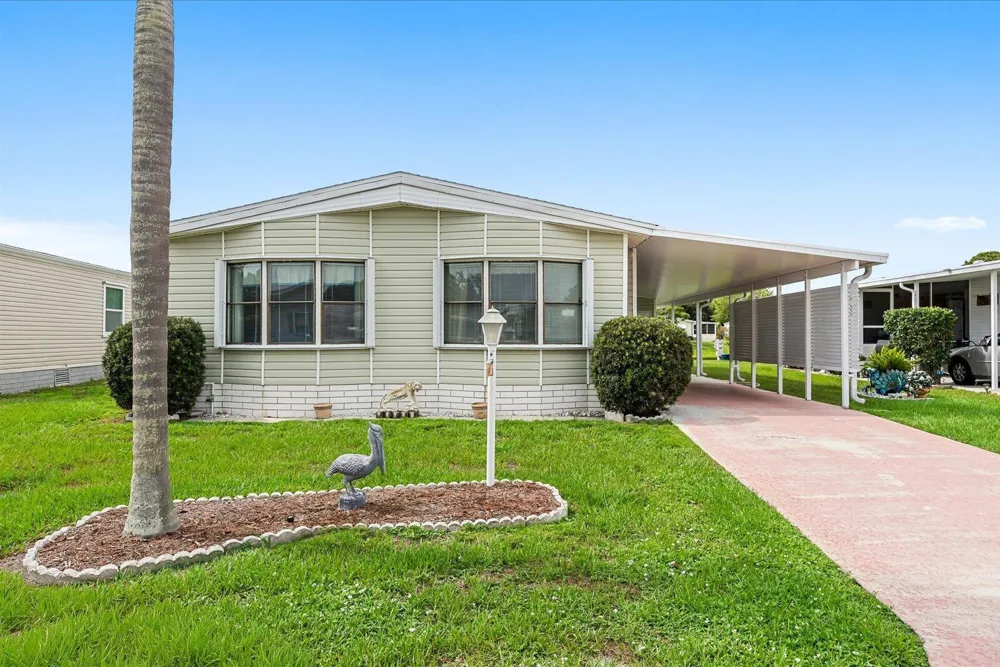 484 TROPICAL ISLES CIRCLE #D-32 Fort Pierce, FL 34982