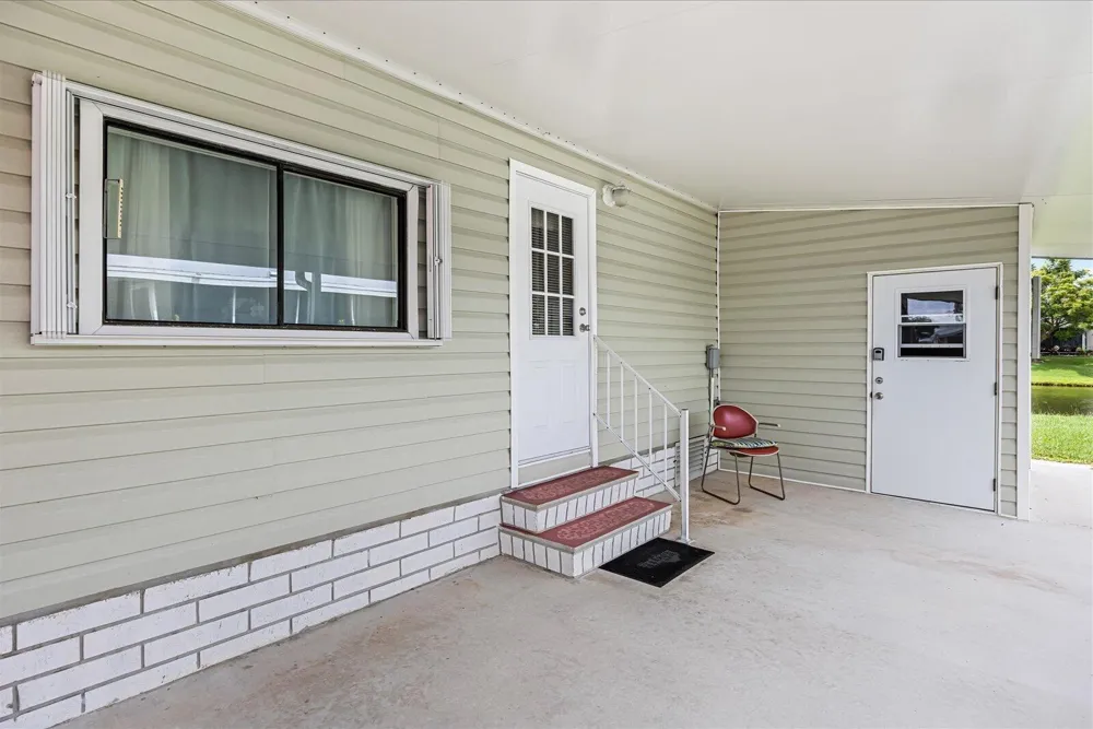 484 TROPICAL ISLES CIRCLE #D-32 Fort Pierce, FL 34982