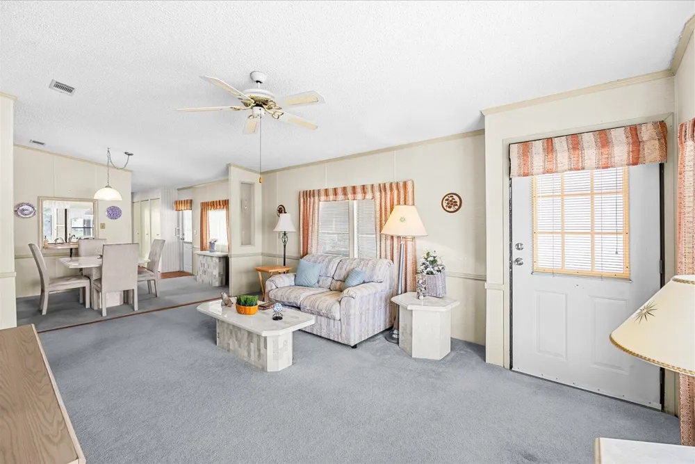 484 TROPICAL ISLES CIRCLE #D-32 Fort Pierce, FL 34982