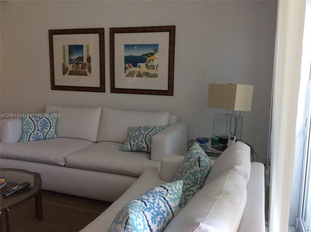881 Ocean Dr #TH3 Key Biscayne, FL 33149