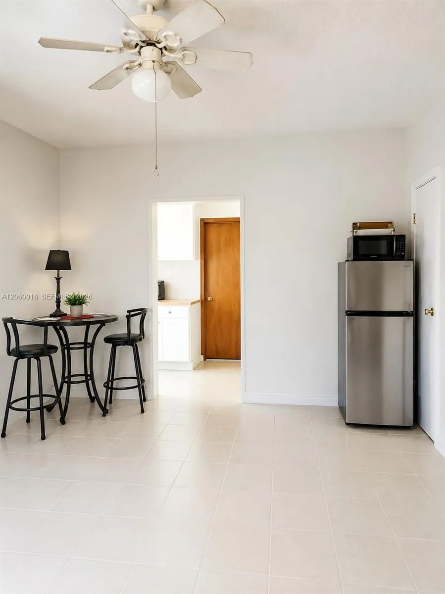 3443 SW 112th Ct Miami, FL 33165