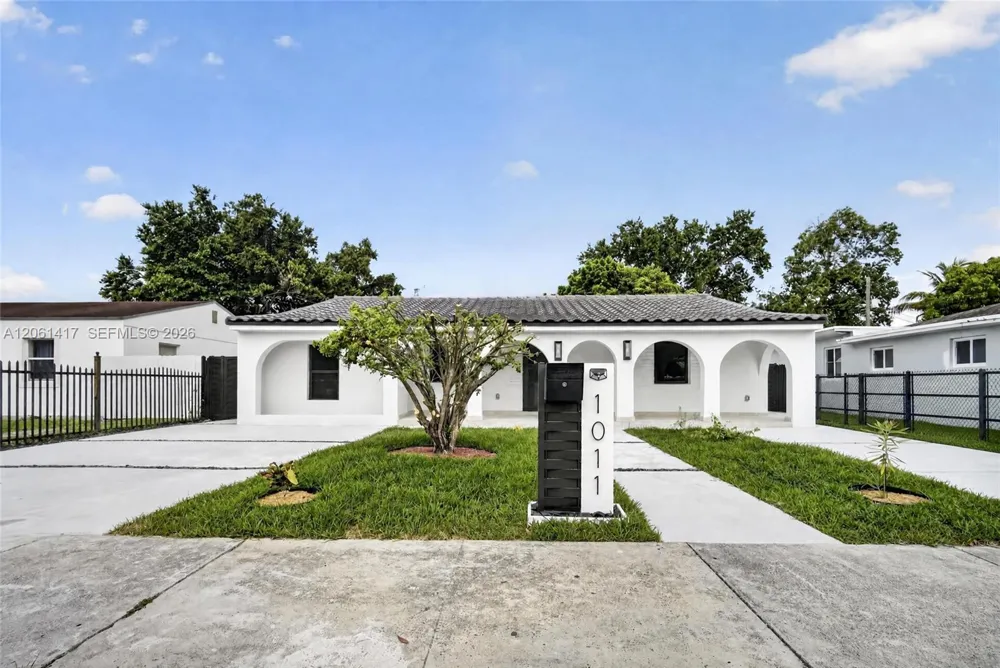 1011 NW 30th Ct #2 Miami, FL 33125